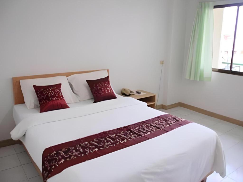 Central Place Hotel Rayong Buitenkant foto