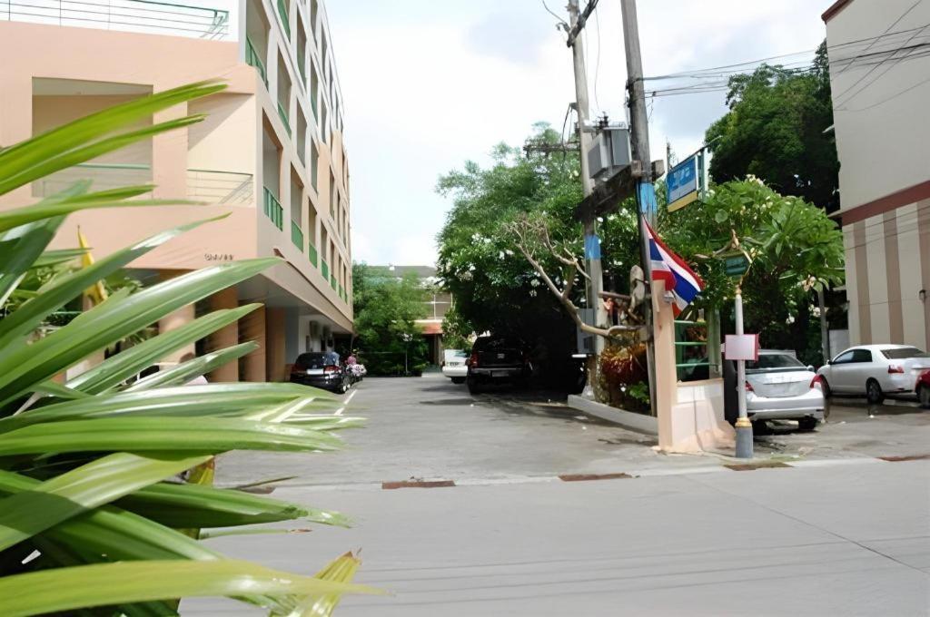 Central Place Hotel Rayong Buitenkant foto