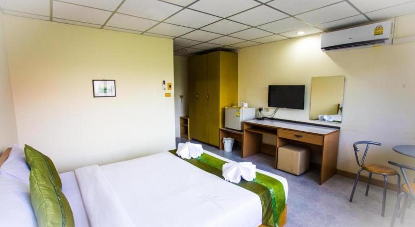 Central Place Hotel Rayong Buitenkant foto